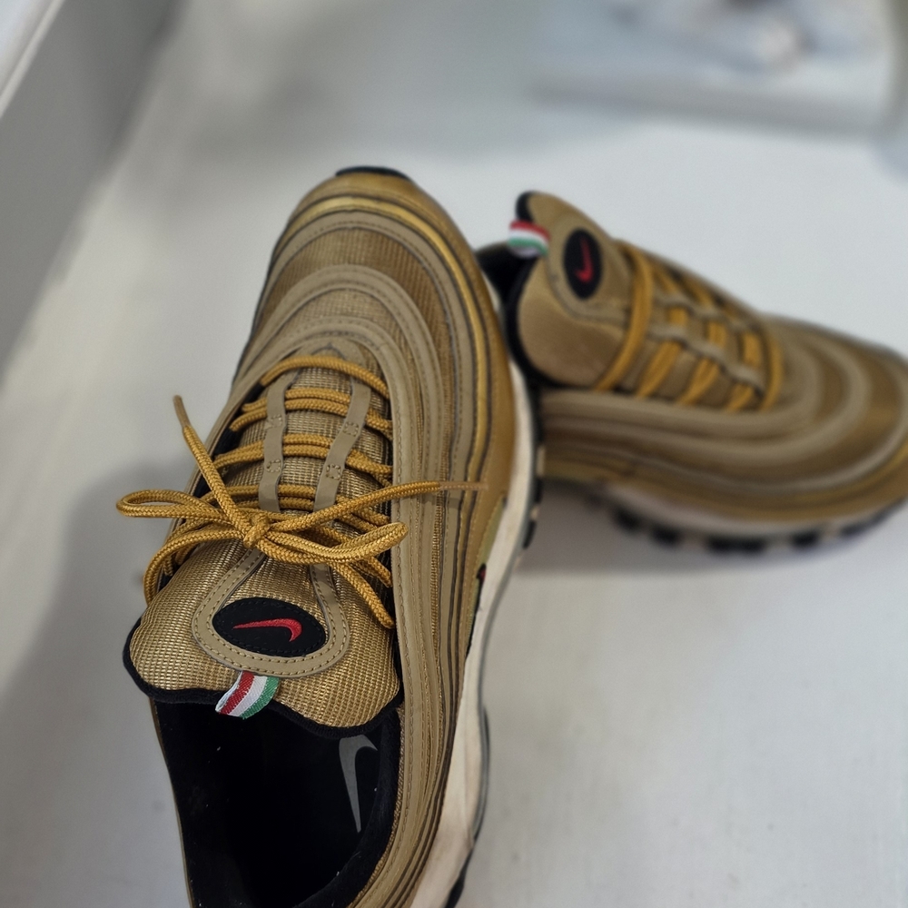Nike Gold and Tan Men's Sneakers - Picture 3 of 6
